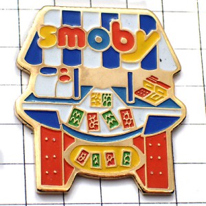 ピンバッジ・キャンディー屋さんスモビー SMOBY