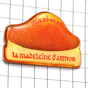 ピンバッジ・マドレーヌお菓子の形 MADELEINE ARMOR BRETAGNE FRANCE