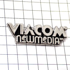 ピンバッジ・新しいメディア VIACOM-MEDIA銀色シルバー