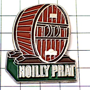 ピンバッジ・ノイリープラット酒樽 NOILLY-PRAT FRANCE