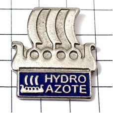 ピンバッジ・昔の海賊船シルバー銀色 HYDRO-AZOTE NORSK-HYDRO DRAKAR SWEDEN