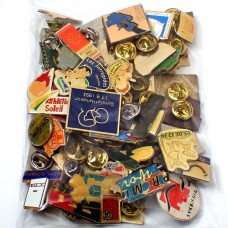 フランス ピンズ 雑貨 ヴィンテージ ピンバッジまとめて50個セット まとめ売り 大量 フレンチ ビンテージ 広告 アルファベットＤピエロ赤十字など