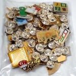 フランス ピンズ 雑貨 ヴィンテージ ピンバッジまとめて50個セット まとめ売り 大量 フレンチ ビンテージ 広告 パズルのピース小麦の穂フィリップス社の機械など