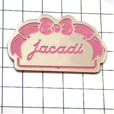 ピンバッジ・ジャカディ子ども服ピンクのリボン JACADI