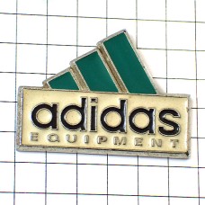 ピンバッジ・アディダス緑色の三本線 ADIDAS