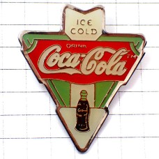 ピンバッジ・冷たいコカコーラ瓶と矢印レトロ風 COCA-COLA