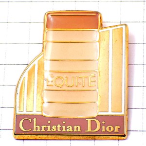 ピンバッジ・クリスチャンディオール香水ピンク色壜パルファン CHRISTIAN-DIOR EQUITE PARIS FRANCE