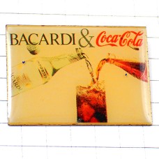 ピンバッジ・キューバリブレ酒ラムとコカコーラ瓶カクテル飲み物 BACARDI COCA-COLA