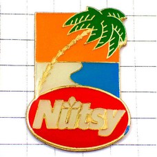 ピンバッジ・椰子ヤシの木アーモンドおつまみ NUTSY