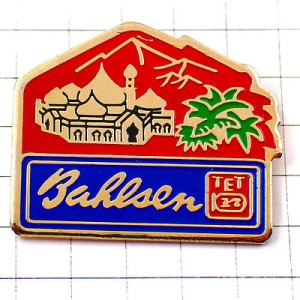 ピンバッジ・玉ねぎ型の屋根ロシア風の町お菓子の会社 BAHLSEN