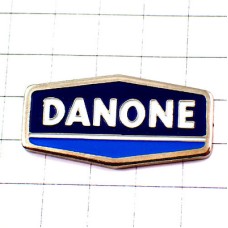 ピンバッジ・ダノンのお菓子ミルク乳製品 DANONE