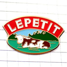 ピンバッジ・茶色と白の斑うし牛 LEPETIT CAMEMBERT