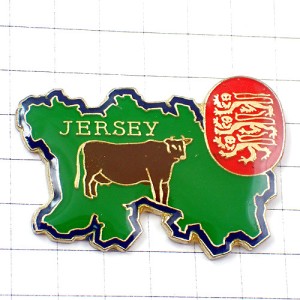 ピンバッジ・ウシ牛ジャージー種３頭のライオン紋章 JERSEY ISLAND COW