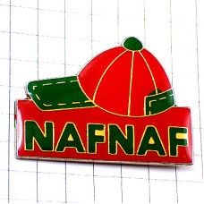 ピンバッジ・ナフナフ赤い野球帽 NAFNAF