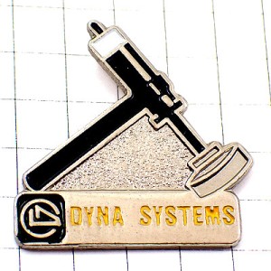 ピンバッジ・イギリスの工具ツール道具 DYNA-SYSTEMS ENGLAND