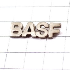 ピンバッジ・ＢＡＳＦ化学メーカードイツ頭文字シルバー銀色