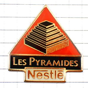 ピンバッジ・ピラミッド三角ネスレのチョコ NESTLE PYRAMIDES SWISS