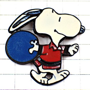 ピンバッジ・ボウリングするスヌーピー青い球 SNOOPY UFS