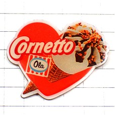 ピンバッジ・アイスクリームお菓子コーン CORNETTO