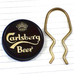 キーホルダー・カールスバーグ酒ビール王冠 CARLSBERG DENMARK