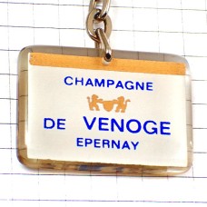 キーホルダー・シャンパーニュ壜ドゥヴノージュ葡萄酒ライオン紋章ブルボン社製 CHAMPAGNE-DE-VENOGE EPERNAY FRANCE