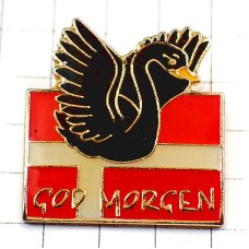 ピンバッジ・国旗デンマーク黒鳥おはよう DENMARK FLAG GOD-MORGEN