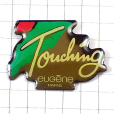 ピンバッジ・パリのユージーン美容室 EUGENE PARIS TOUCHING