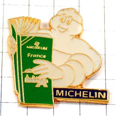 ピンバッジ・パリのガイドブックを持つビバンダムくんミシュラン MICHELIN GUIDE MAP BIBENDUM FRANCE