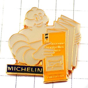 ピンバッジ・パリ道路地図を持つビバンダムくんミシュラン MICHELIN GUIDE MAP BIBENDUM FRANCE