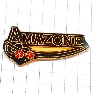 ピンバッジ・アマゾン赤い花とフェンシング剣 AMAZONE