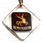 キーホルダー・レミーマルタン酒ケンタウロス半人半馬 COGNAC REMY-MARTIN FRANCE