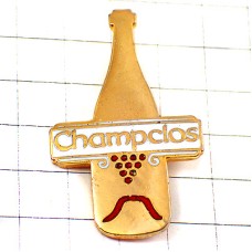 ピンバッジ・シャンパーニュ酒シャンパン瓶ボトル一本ゴールド金色 CHAMPCLOS FRANCE