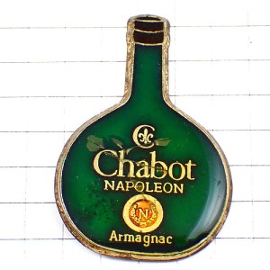 ピンバッジ・シャボーナポレオン酒アルマニャック緑の瓶 CHABOT NAPOLEON ARMAGNAC