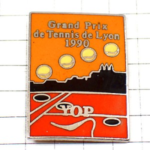 ピンバッジ・テニスボールとコート球 GRAND-PRIX-DE-TENNIS-DE-LYON FRANCE