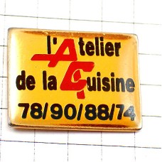 ピンバッジ・台所のアトリエ作業所 L-ATELIER-DE-LA-CUISINE FRANCE