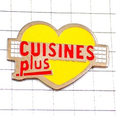 ピンバッジ・黄色いハート型 CUISINES KITCHEN FRANCE