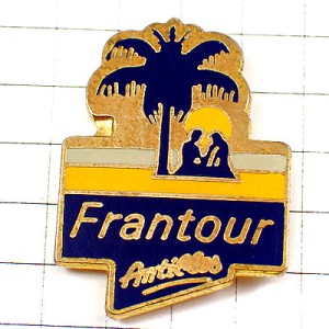 ピンバッジ・ヤシの木の下に座るフランツアー旅行会社 FRANTOUR VOYAGES