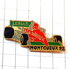 ピンバッジ・赤いレースカー車Ｆ１ YACCO MONTGUEUX FRANCE