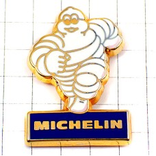 ピンバッジ・ミシュラン社ビバンダムくんビブ BIBENDUM MICHELIN FRANCE