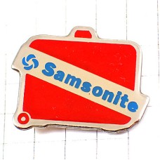 ピンバッジ・サムソナイト鞄スーツケース赤 SAMSONITE