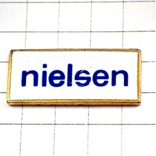 お買得ピンバッジ・ニールセン名前 NIELSEN