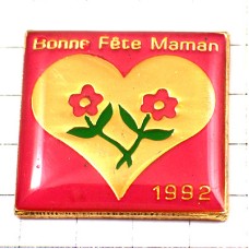 ピンバッジ・ピンク色の花ハート母の日 BONNE-FETE-MAMAN FRANCE