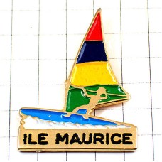 ピンバッジ・ウインドサーフィン波乗りサーフィン白い波 ILE-MAURICE