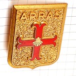 ブローチ・アラス赤い十字とホタテ貝の紋章 ARRAS DIOCESE CROIX SHELL FRANCE