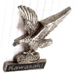 ピンバッジ・イーグル鳥カワサキ鷲バイク二輪シルバー銀色オートバイ KAWASAKI EAGLE