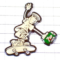 お買得ピンバッジ・セブンアップ飲み物の缶スケボー男の子 FIDO-DIDO 7UP SEVEN-UP