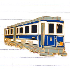 ピンバッジ・青い鉄道車両トレイン