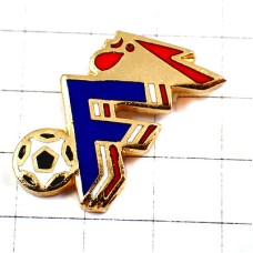 ピンバッジ・サッカーＦニワトリ雄鶏ボール球 FFF FEDERATION-FRANCAISE-DE-FOOTBALL