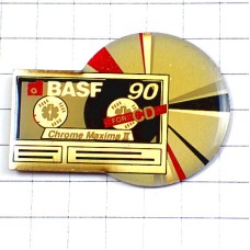 ピンバッジ・カセットテープ音楽クローム90分ミュージック BASF