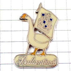 ピンバッジ・バランタイン白いアヒル鳥ウイスキー鮭 BALLANTINES WHISKY SCOTLAND